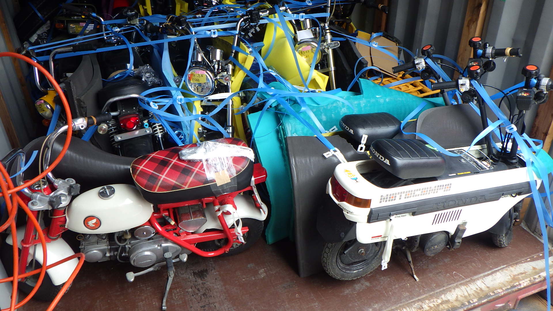 Shipping Example: 20ft Container on its way to Europe