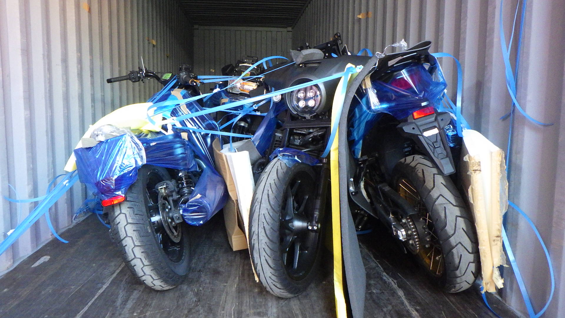 Weekly Export Update from Japan — 11 Motorcycles Shipped to South East Asia